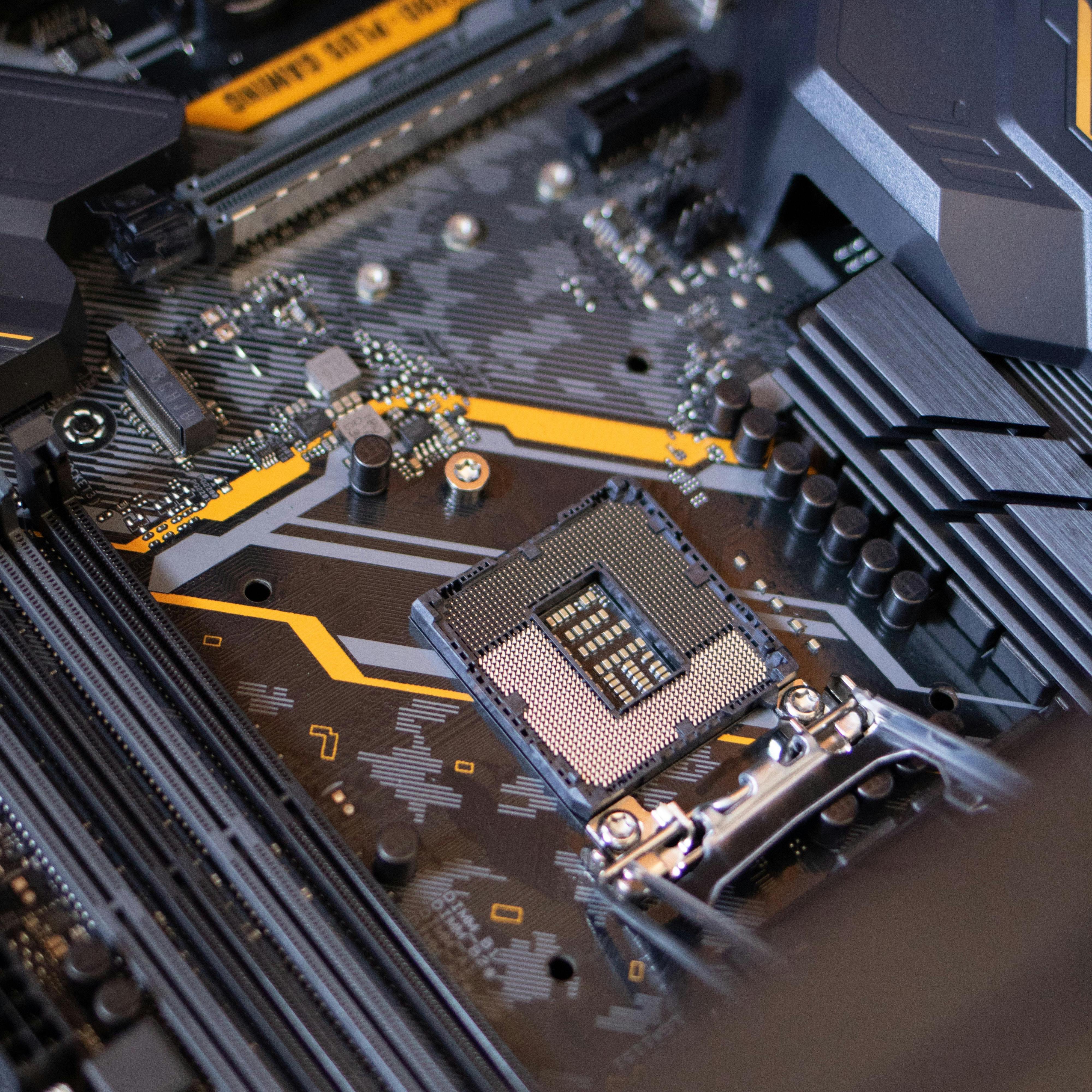  从“芯”出发：国产算力的自主之路与生态共赢